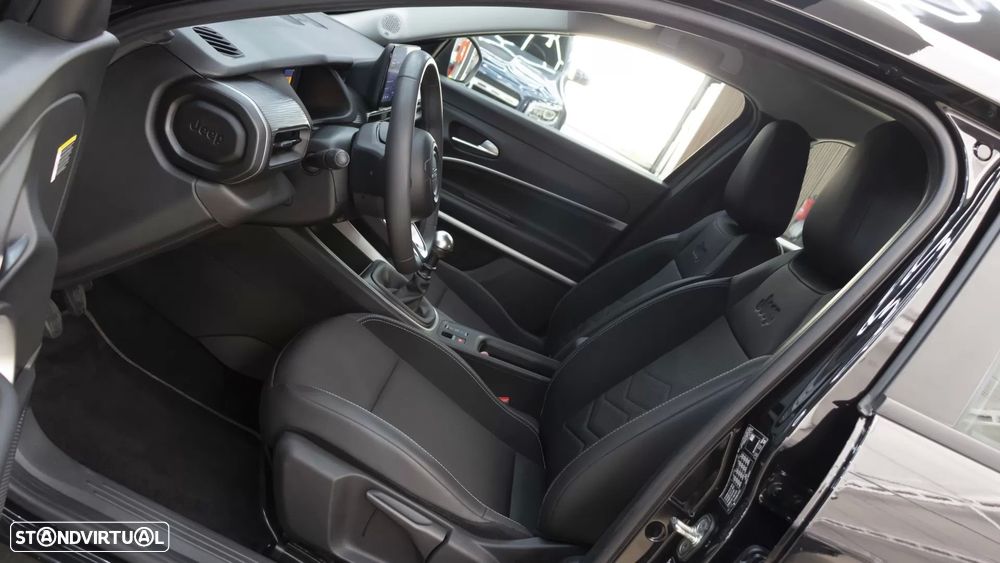 Jeep Avenger 1.2 GSE T3 Altitude - 18