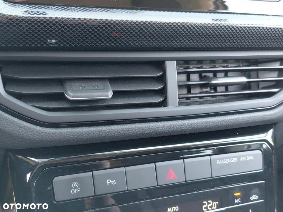 Volkswagen T-Cross - 28