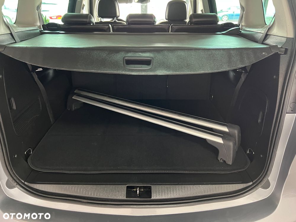 Opel Zafira - 29