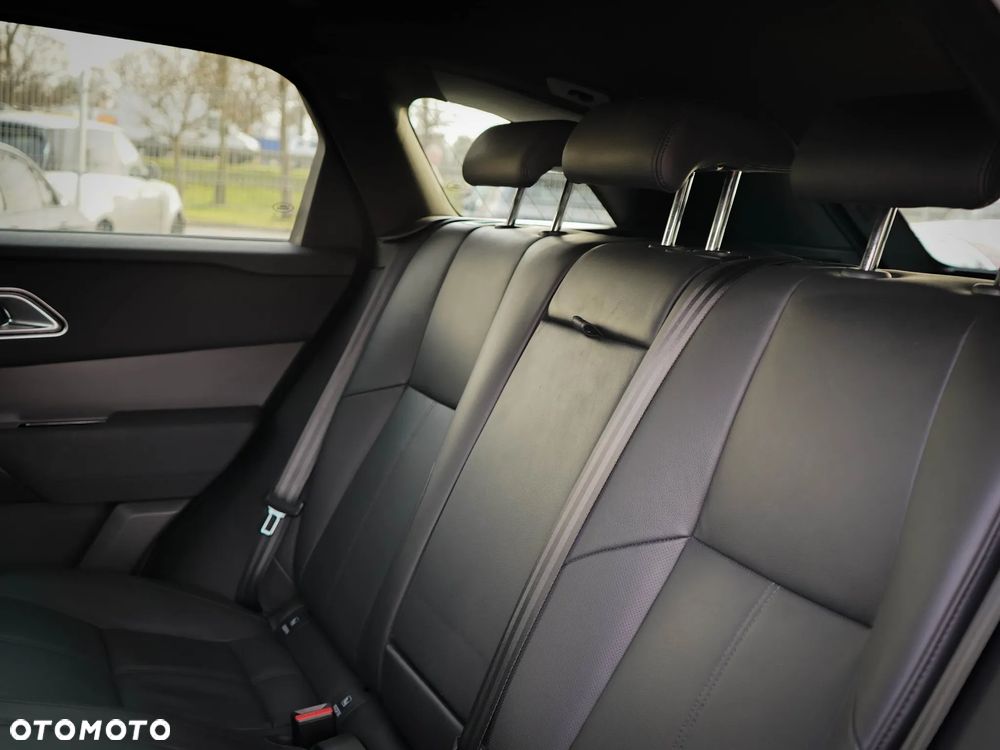 Land Rover Range Rover Velar 2.0 D200 mHEV Dynamic SE - 11