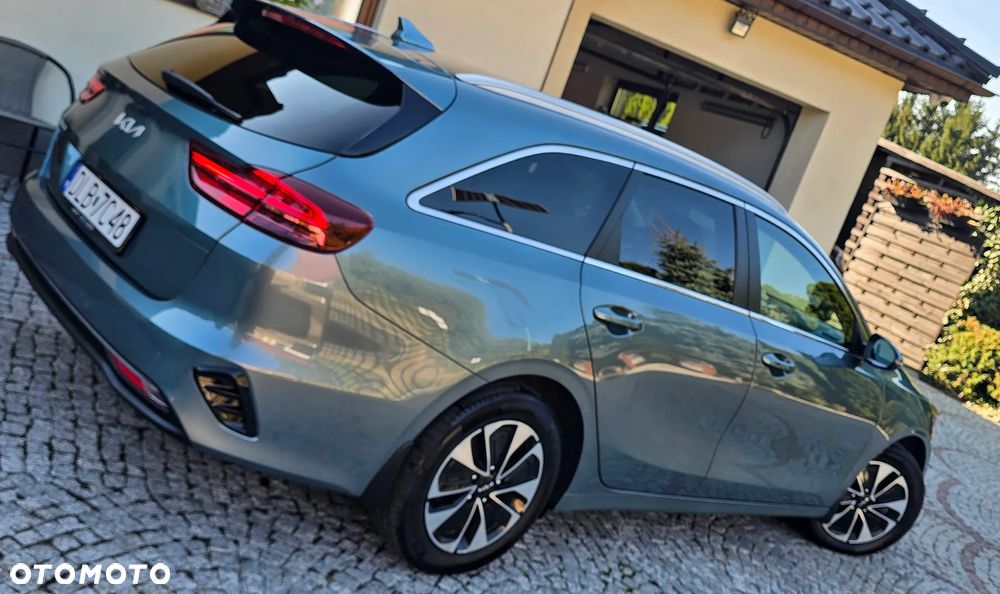 Kia Ceed 1.5 T-GDI Tribute DCT - 4