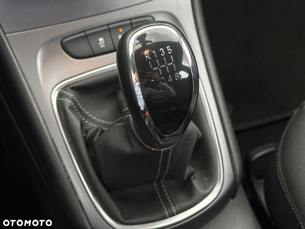 Opel Astra 1.4 T Elite - 21