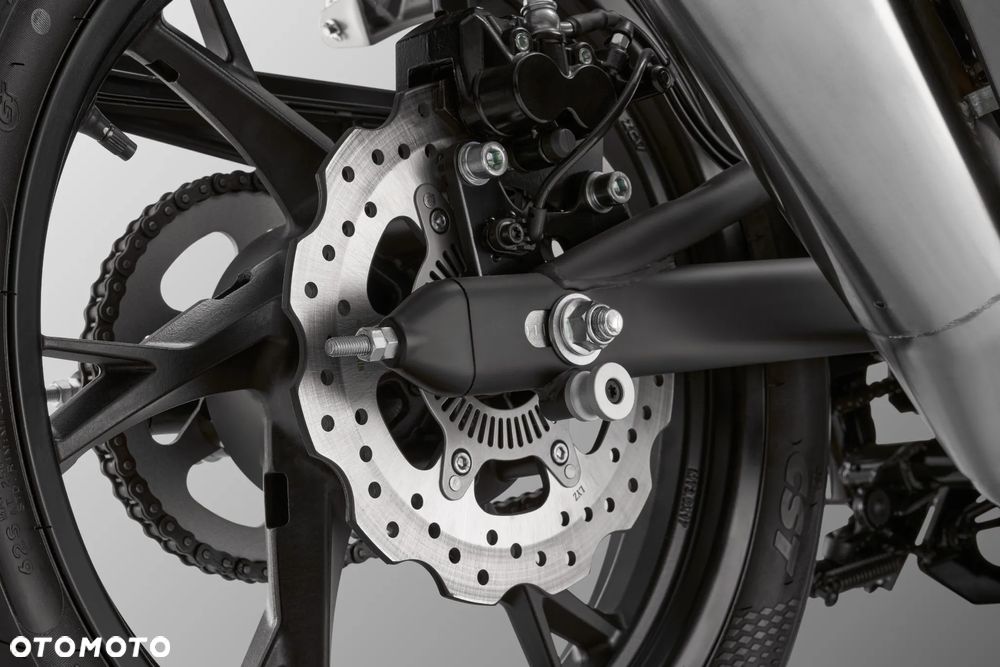 QJMOTOR SRK 125R - 16
