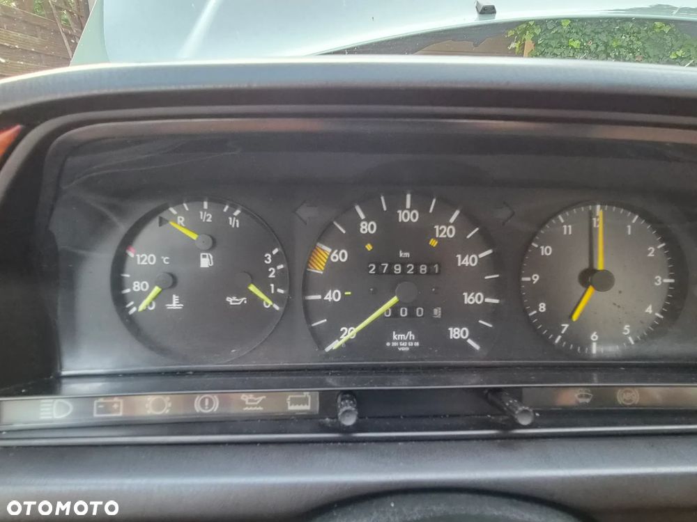 Mercedes-Benz W201 (190) - 29
