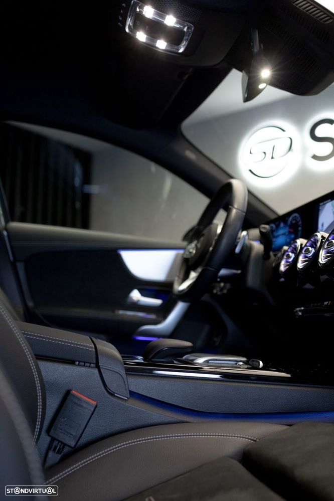 Mercedes-Benz A 250 e AMG Line - 32