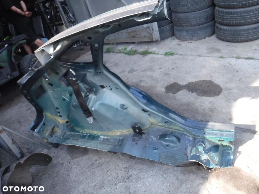Ford Focus  MK2  cwiartka tyl blotnik HB 5D t4 - 4