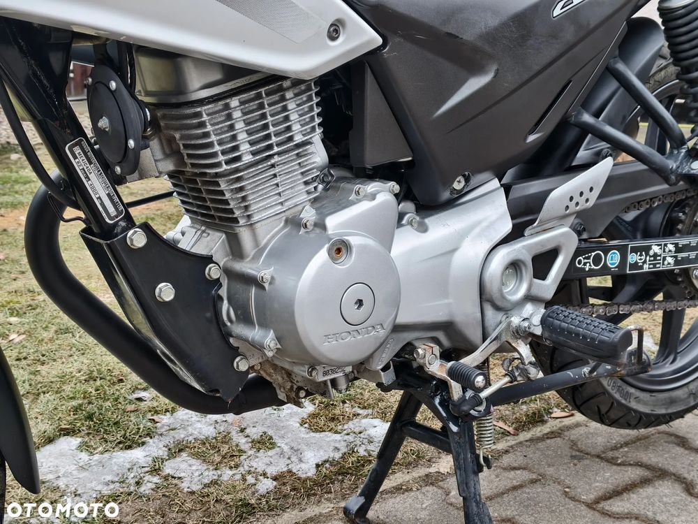 Honda CBF - 30