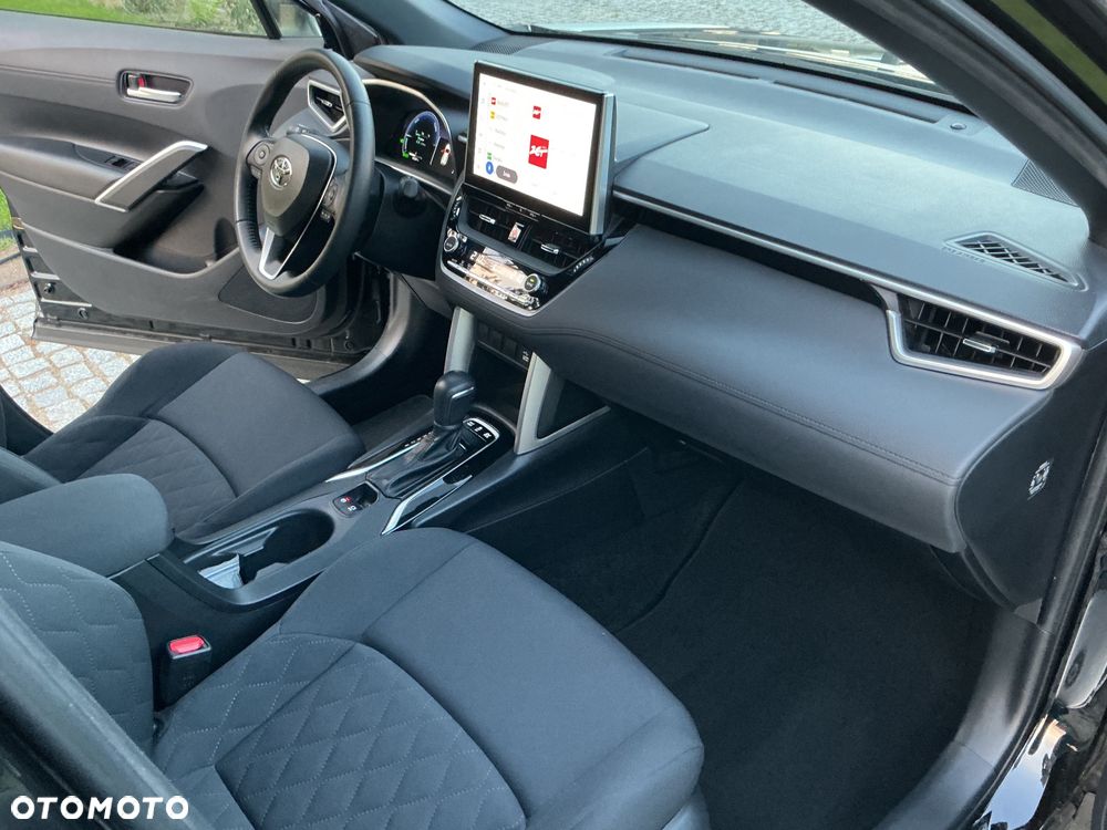 Toyota Corolla Cross 2.0 Hybrid Style AWD - 11