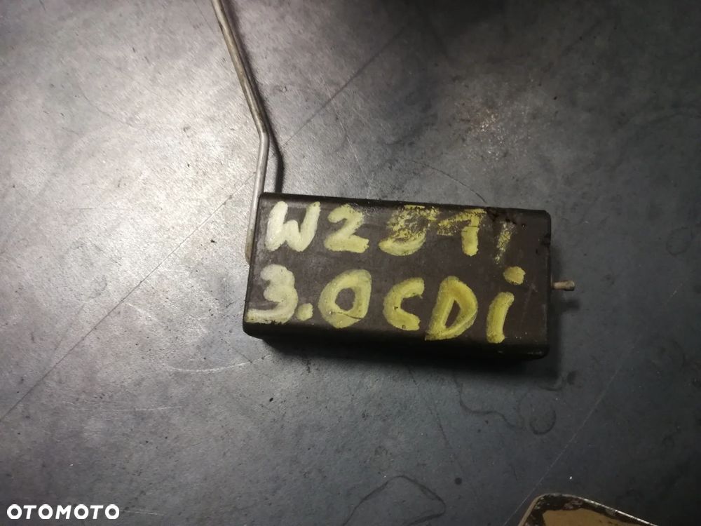 MERCEDES R W251 3.0 CDI POMPA PALIWA PŁYWAK A2514700594 - 3