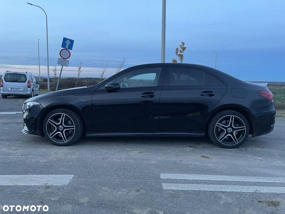 Mercedes-Benz Klasa A 250 E AMG Line 8G-DCT - 13