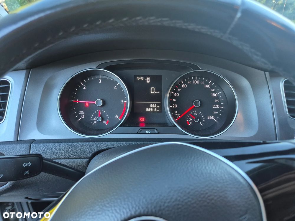 Volkswagen Golf 1.6 TDI BlueMotion Technology Comfortline - 11