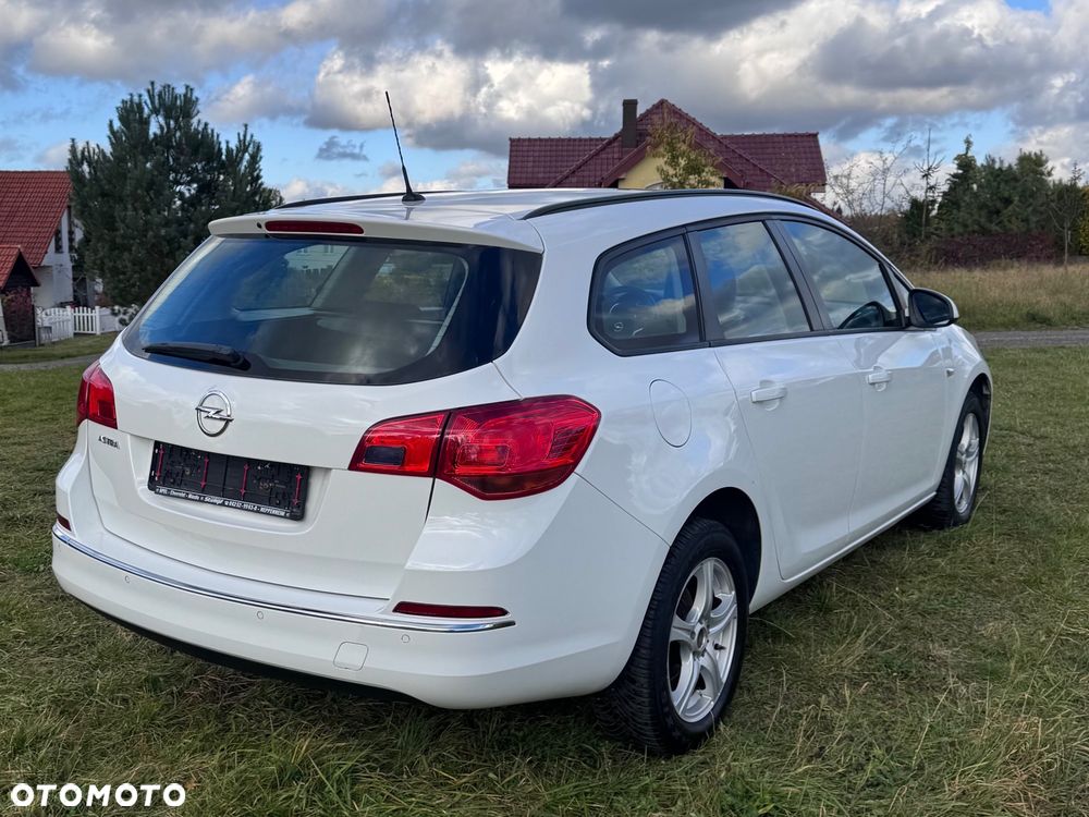 Opel Astra 2015 photo 5