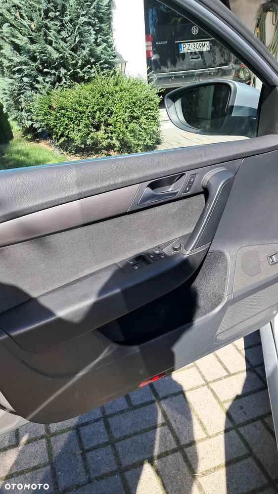 Volkswagen Passat 2.0 TDI Comfortline DSG - 9