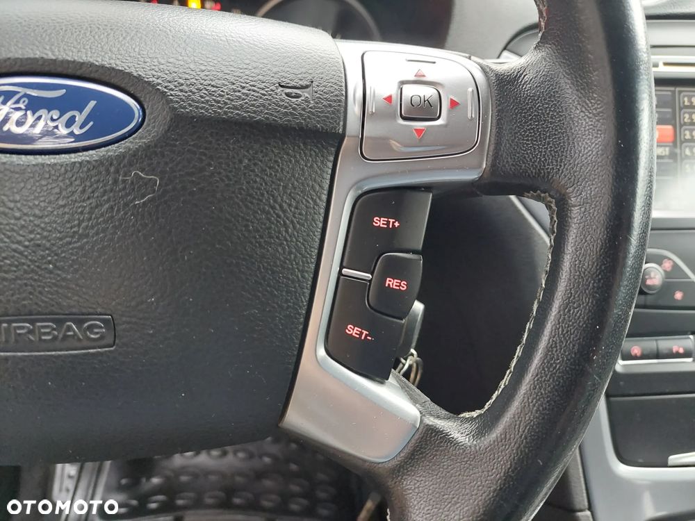 Ford Mondeo 1.6 Eco Boost Start-Stopp Ambiente - 17