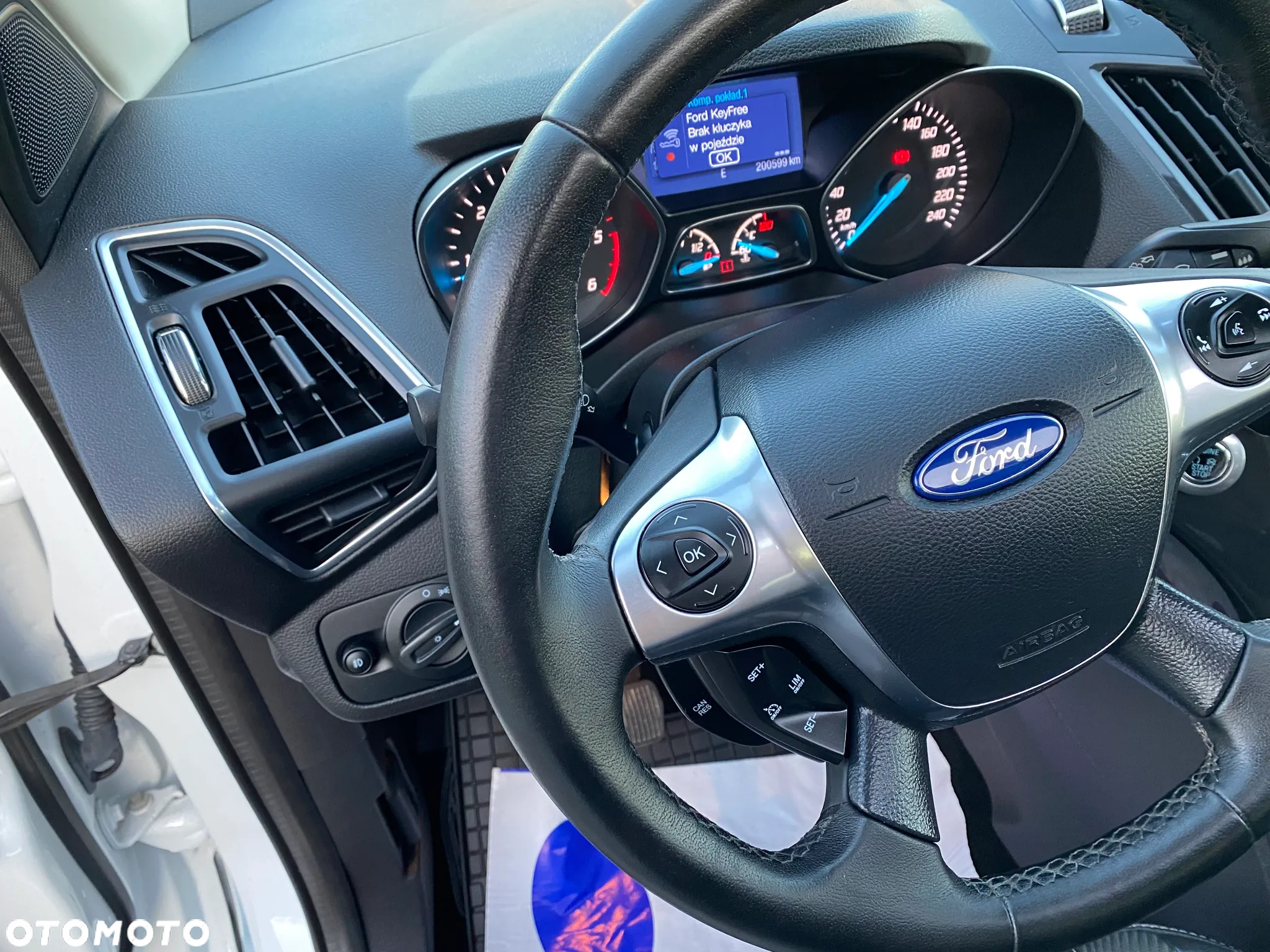 Ford Kuga 2.0 TDCi 4WD Titanium - 22