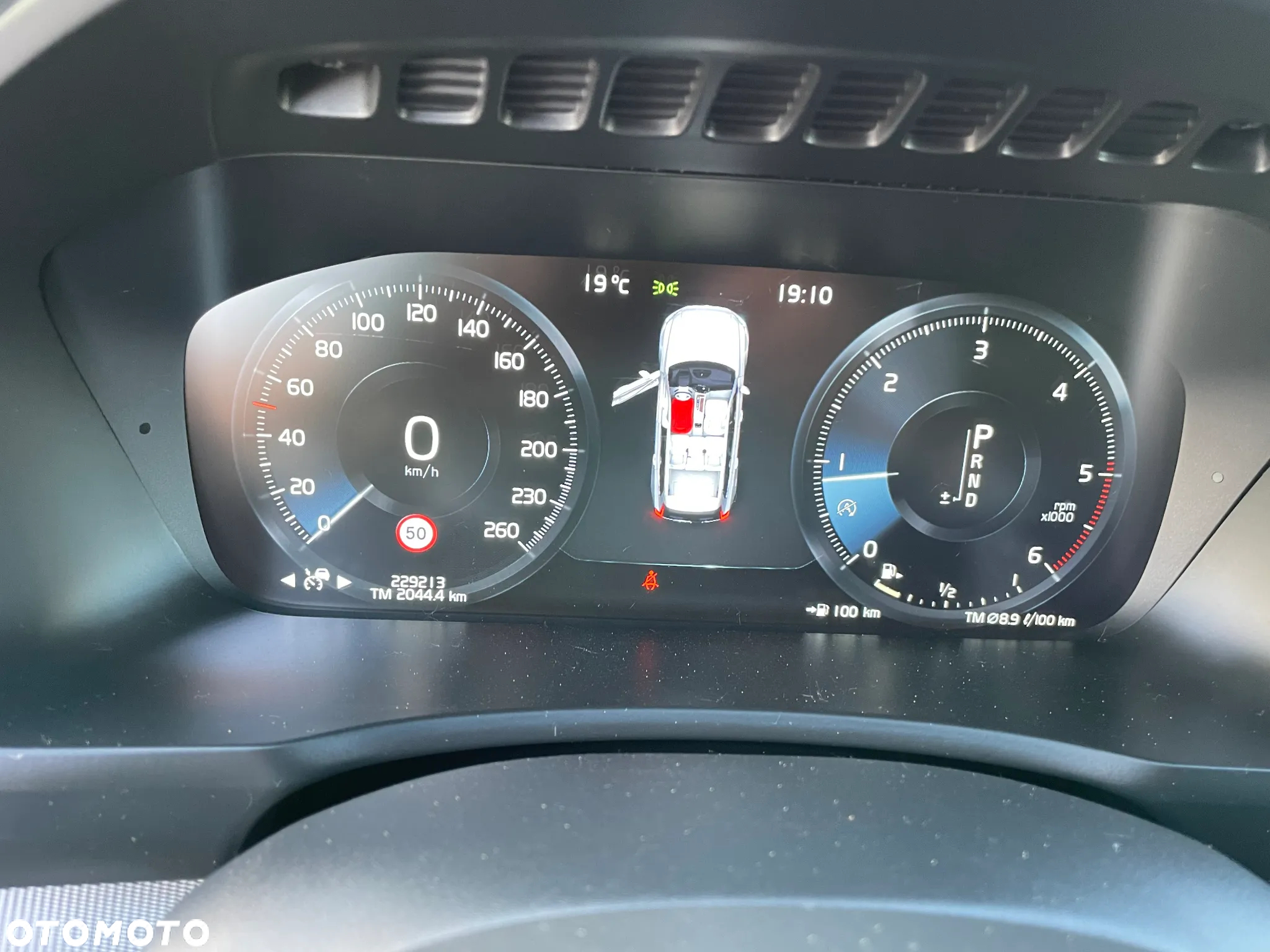 Volvo XC 90 D5 AWD R-Design - 23
