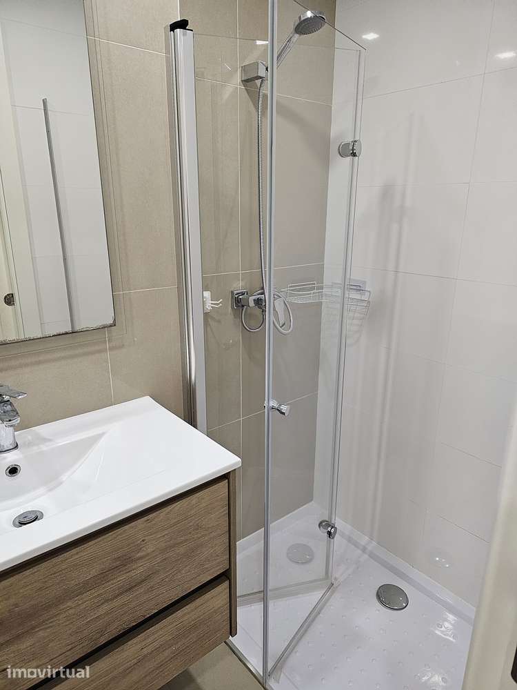 T3 em Coimbra com 2 casas de banho e aparcamento - Grande imagem: 2/6