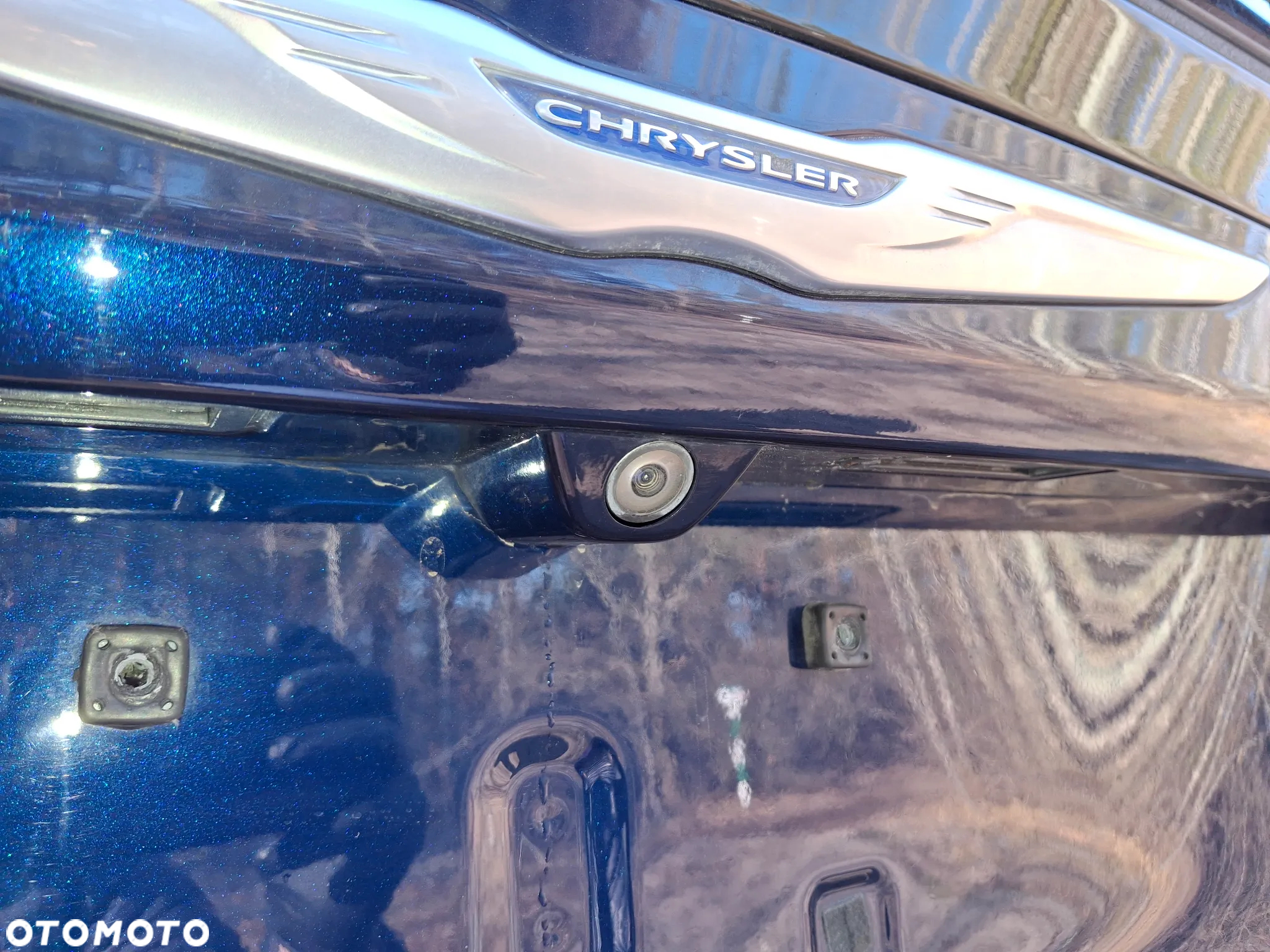 Chrysler Pacifica - 14