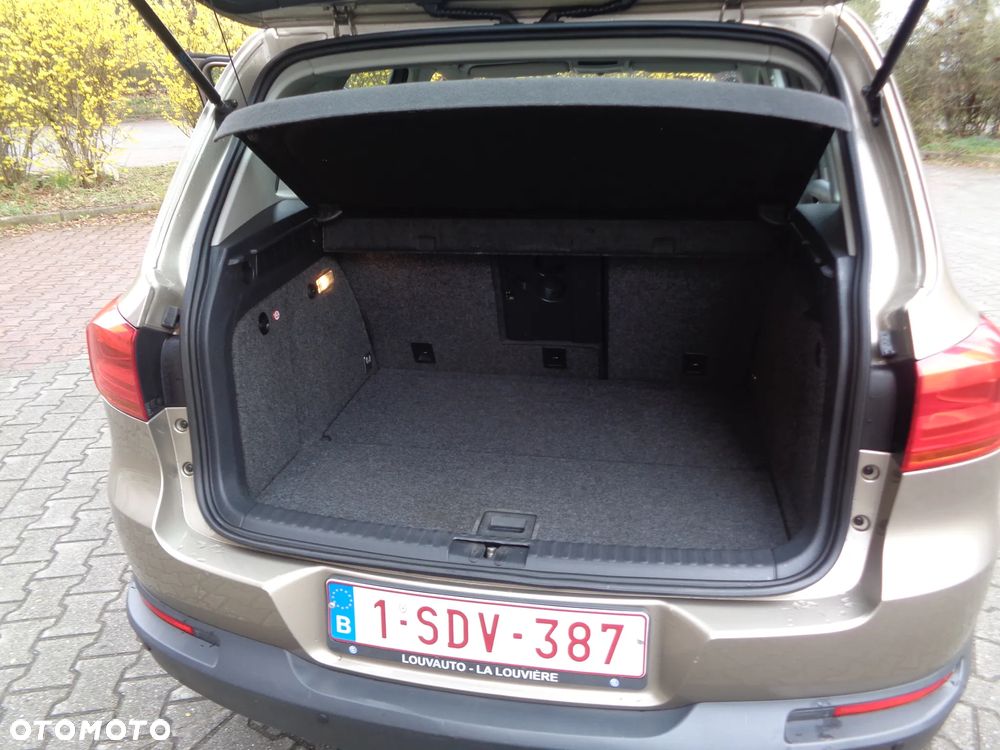 Volkswagen Tiguan 2.0 TDI DPF BlueMotion Technology Cup Sport & Style - 13