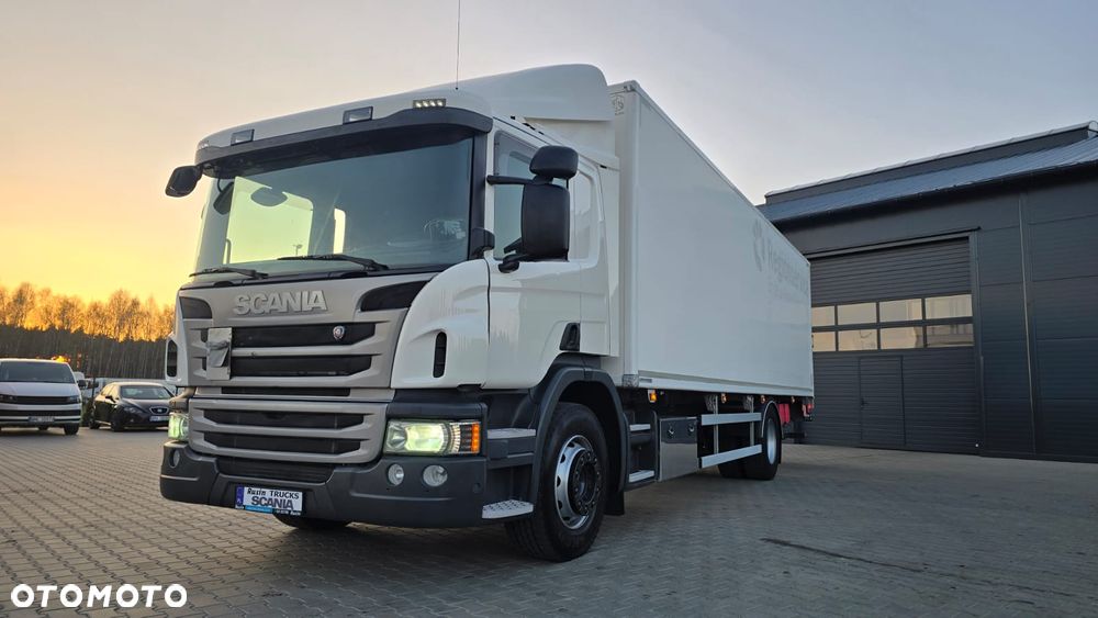 Scania P320 Euro 6 21 palet kontener super stan niski przebieg! kurierka rama do zabudowy laweta - 13