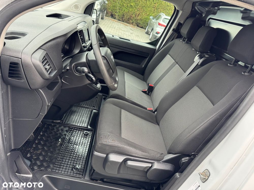 Opel Vivaro Proace Jumpy Scudo - 18