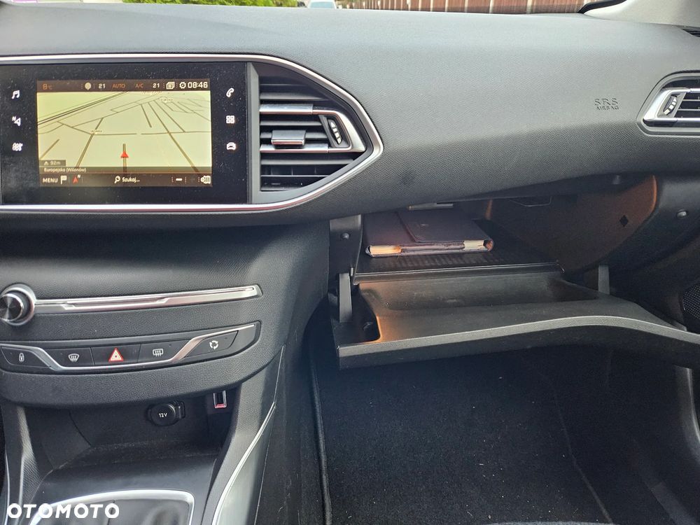 Peugeot 308 1.2 PureTech Allure S&S - 19