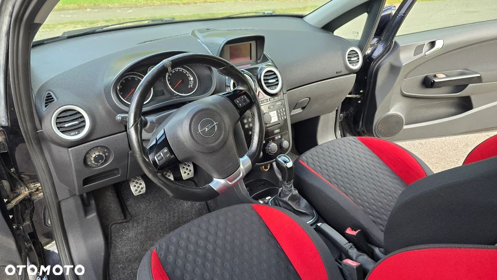 Opel Corsa 1.6T GSI - 25