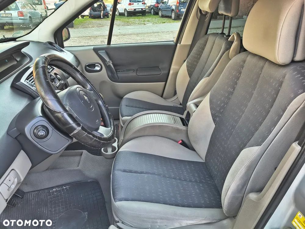 Renault Scenic 1.6 16V Confort Authentique - 14