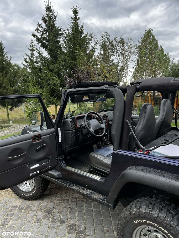 Jeep Wrangler 2.5 Sport - 19