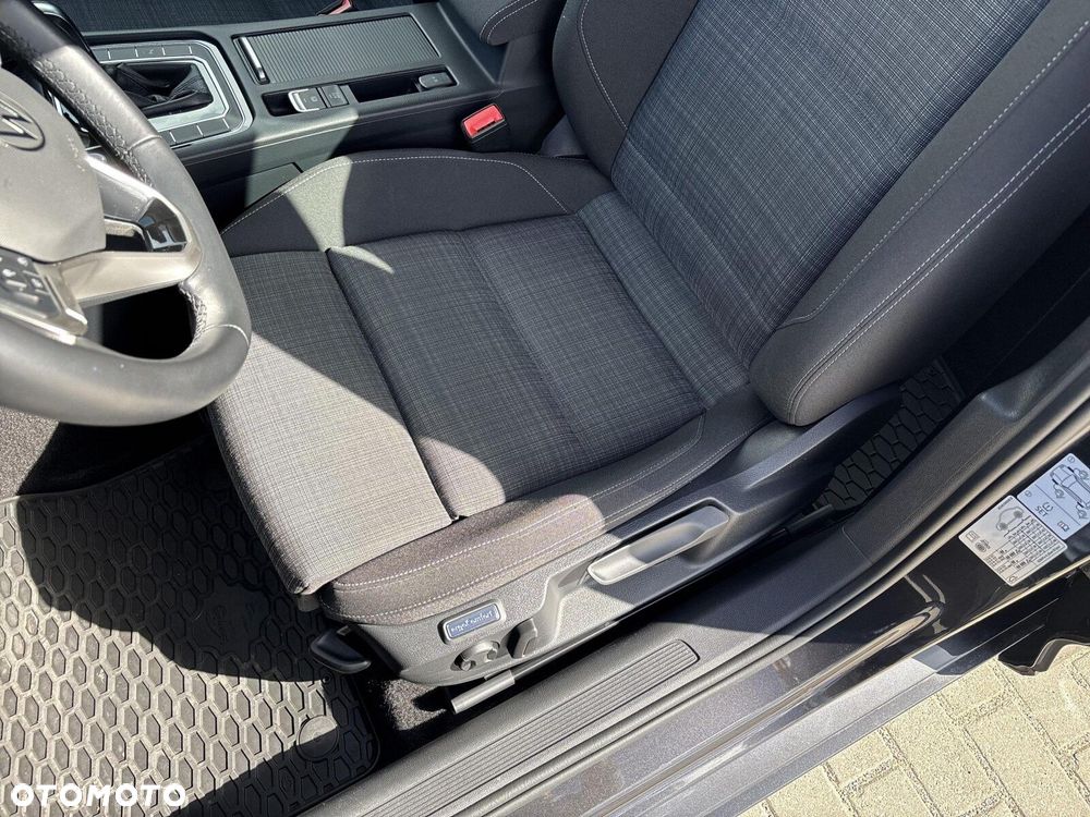 Volkswagen Passat 2.0 TDI EVO Business DSG - 18