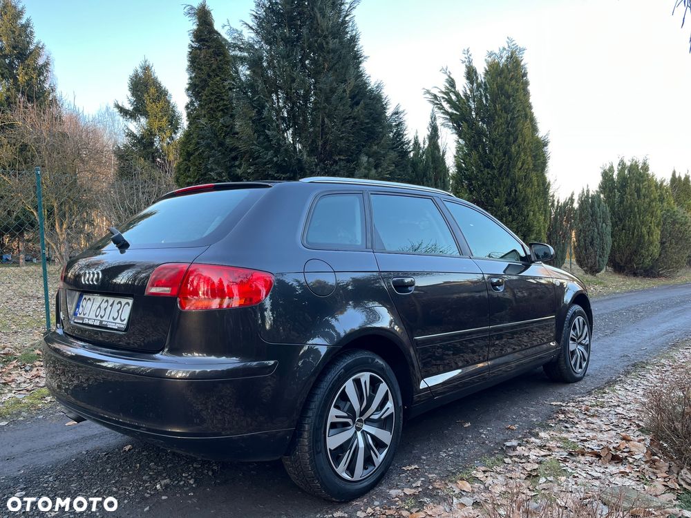 Audi A3 Sportback 2.0 TDI DPF Quattro Ambiente - 7