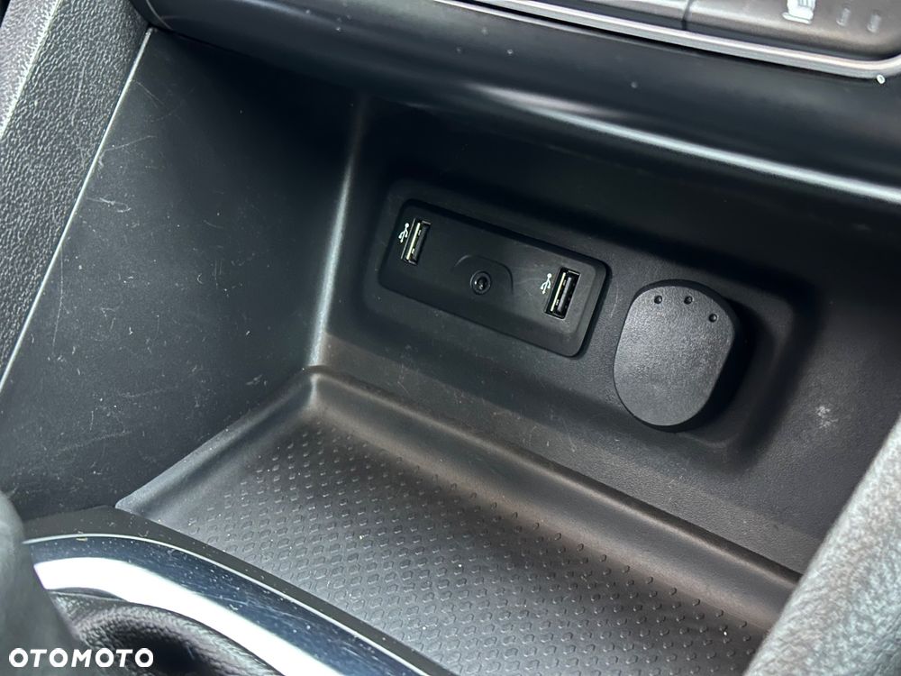 Renault Megane ENERGY TCe 130 INTENS - 27