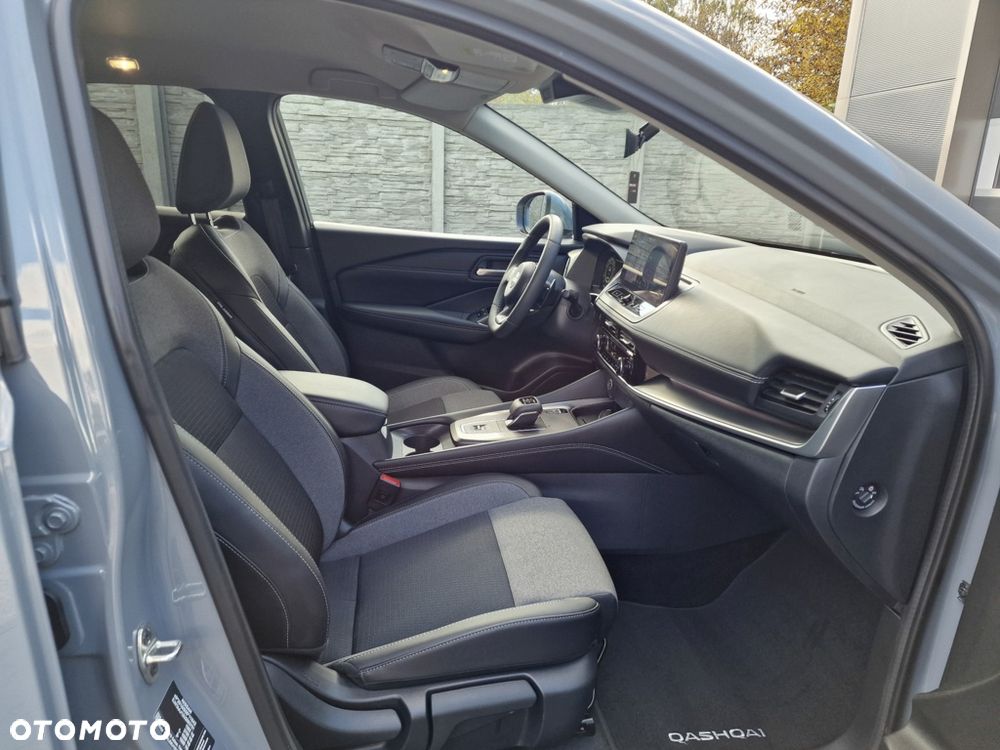 Nissan Qashqai 1.3 DIG-T MHEV Xtronic N-Connecta - 20