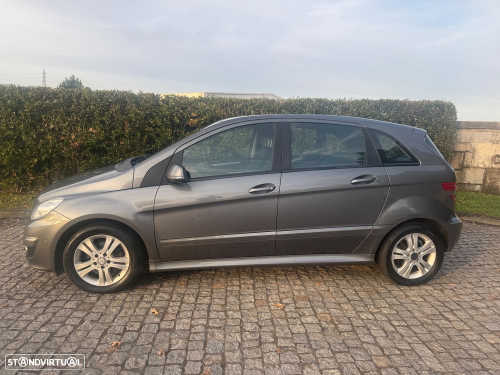 Mercedes-Benz B 180 CDi - 2