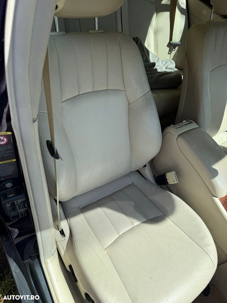 Mercedes-Benz C - 8