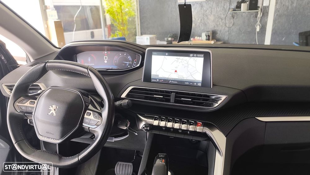 Peugeot 3008 1.5 BlueHDi Allure EAT8 - 13