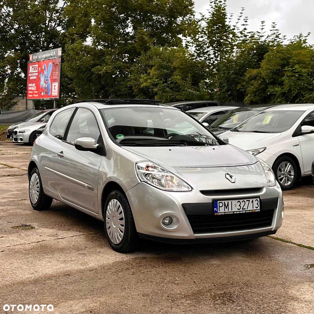 Renault Clio - 2