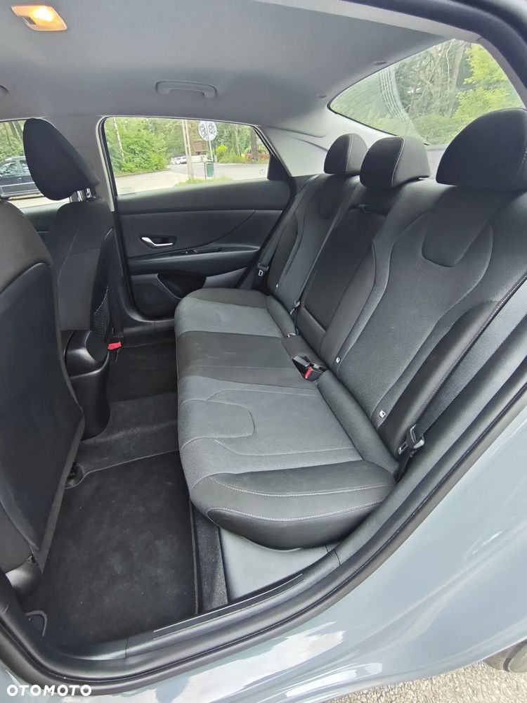 Hyundai Elantra 1.6 Modern - 11