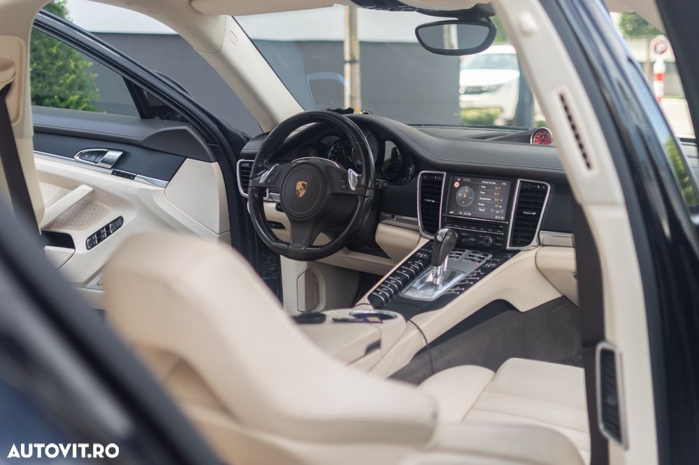 Porsche Panamera 3.0 PDK 4S Executive - 29