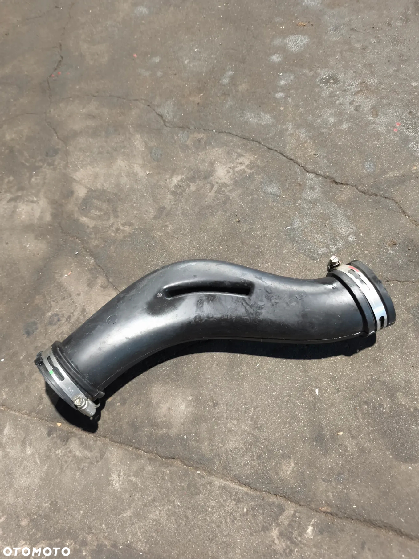 Przewód rura powietrza 68193485aa dodge RAM promaster 3.6 2014-2022 - 3