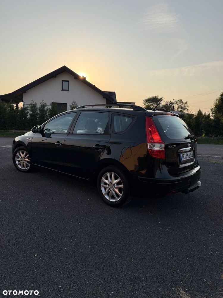 Hyundai i30 i30cw 1.4 blue Comfort - 14