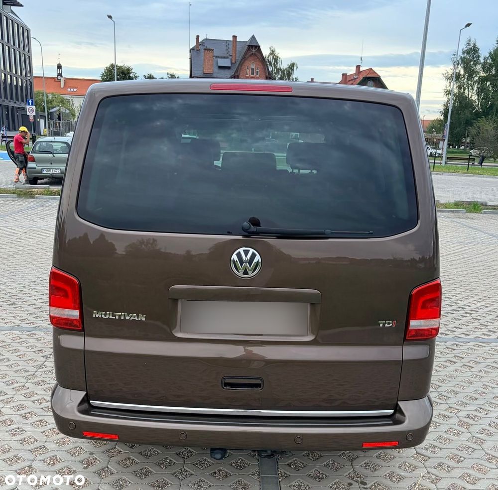 Volkswagen Multivan - 22