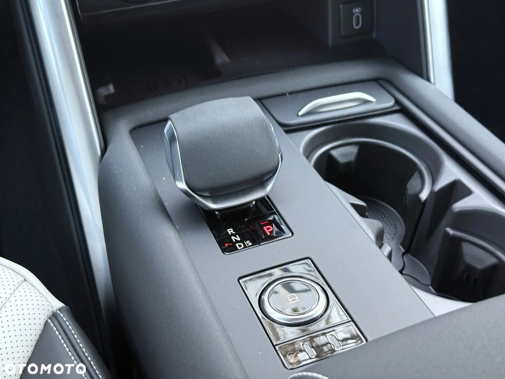 Land Rover Discovery D350 Dynamic HSE - 8
