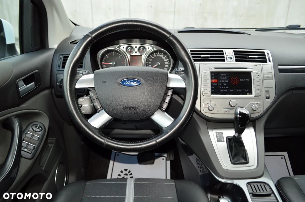 Ford Kuga 2.0 TDCi 4x4 Titanium - 14