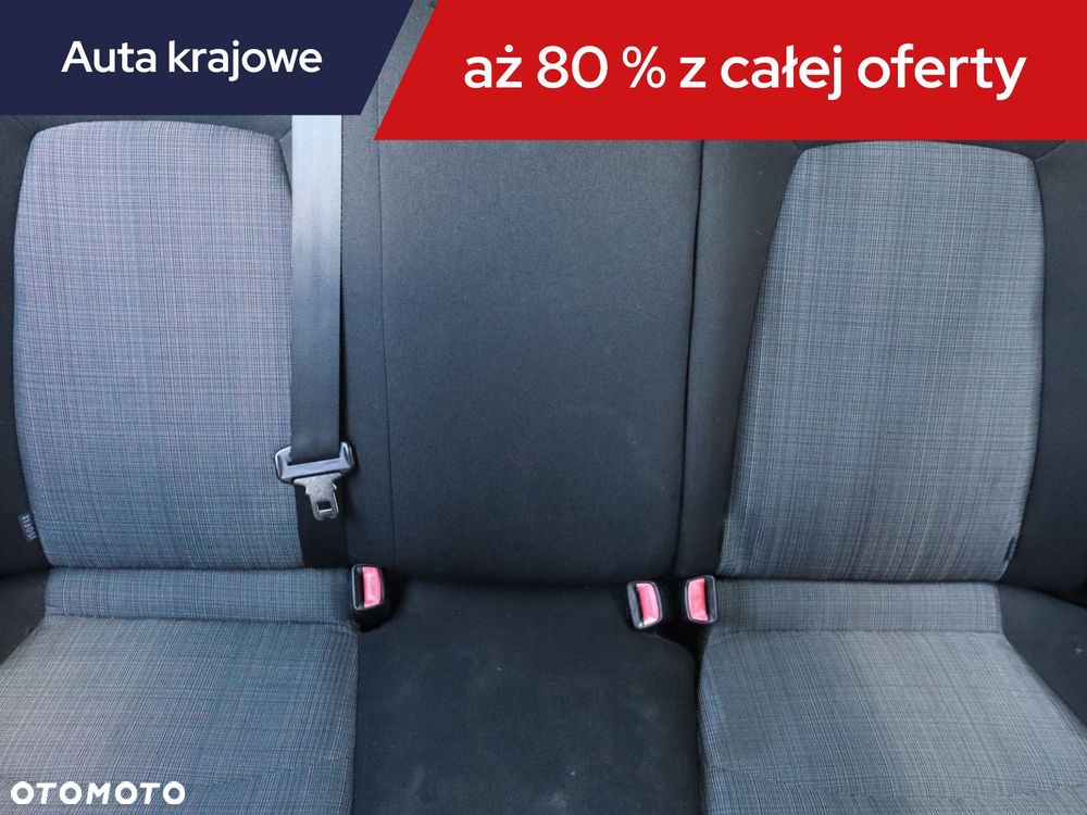 Kia Ceed - 12