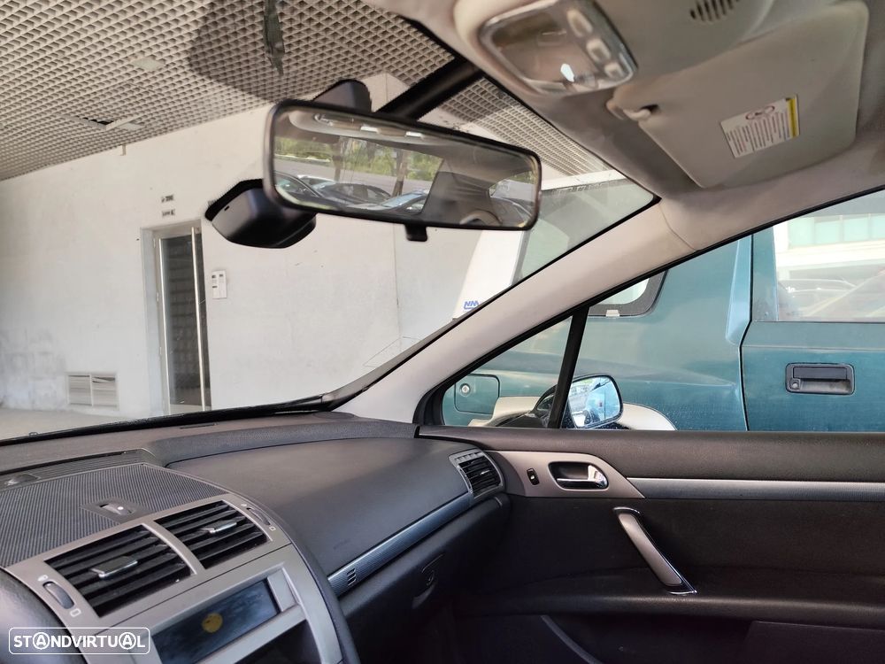 Peugeot 407 2.0 HDi Executive - 16