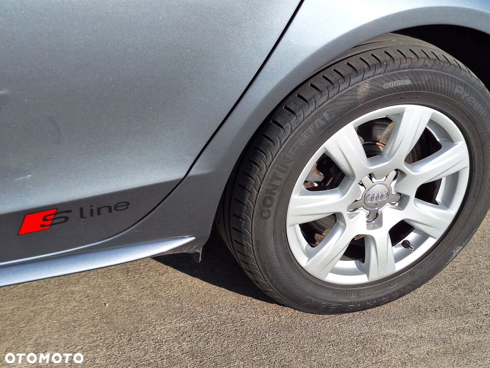 Audi A4 Avant 2.0 TDI DPF clean diesel quattro S tronic S line Sportpaket - 9