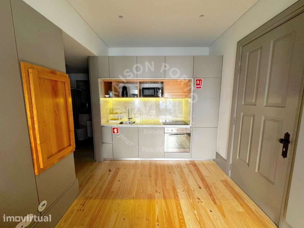 Apartamento T1 Equipado para Arrendamento no Bonjardim, junto ao Me... - Grande imagem: 4/19