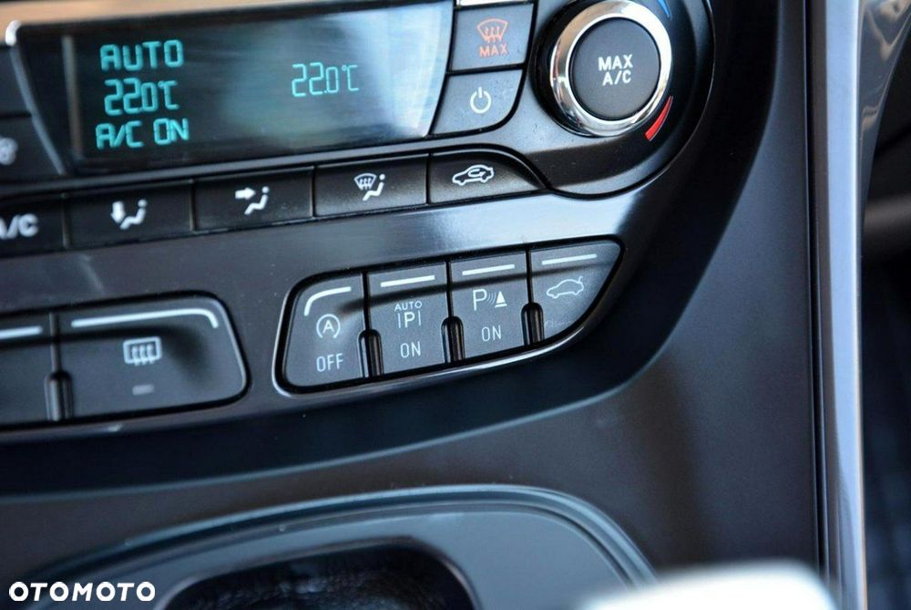 Ford Kuga 2.0 TDCi 4WD Titanium Plus - 29