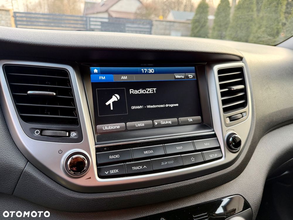 Hyundai Tucson blue 1.7 CRDi 2WD DCT Premium - 24